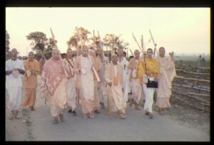 Самый большой сборник архивных видеозаписей о А.Ч. Бхактиведанта Свами Прабхупада. Лекции, прогулки, программы.